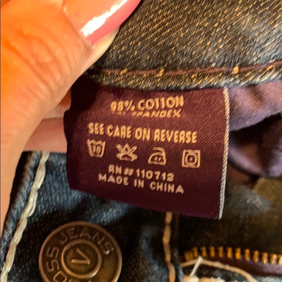 SOLD!  Vigoss boot cut jeans - Picture 6 of 6